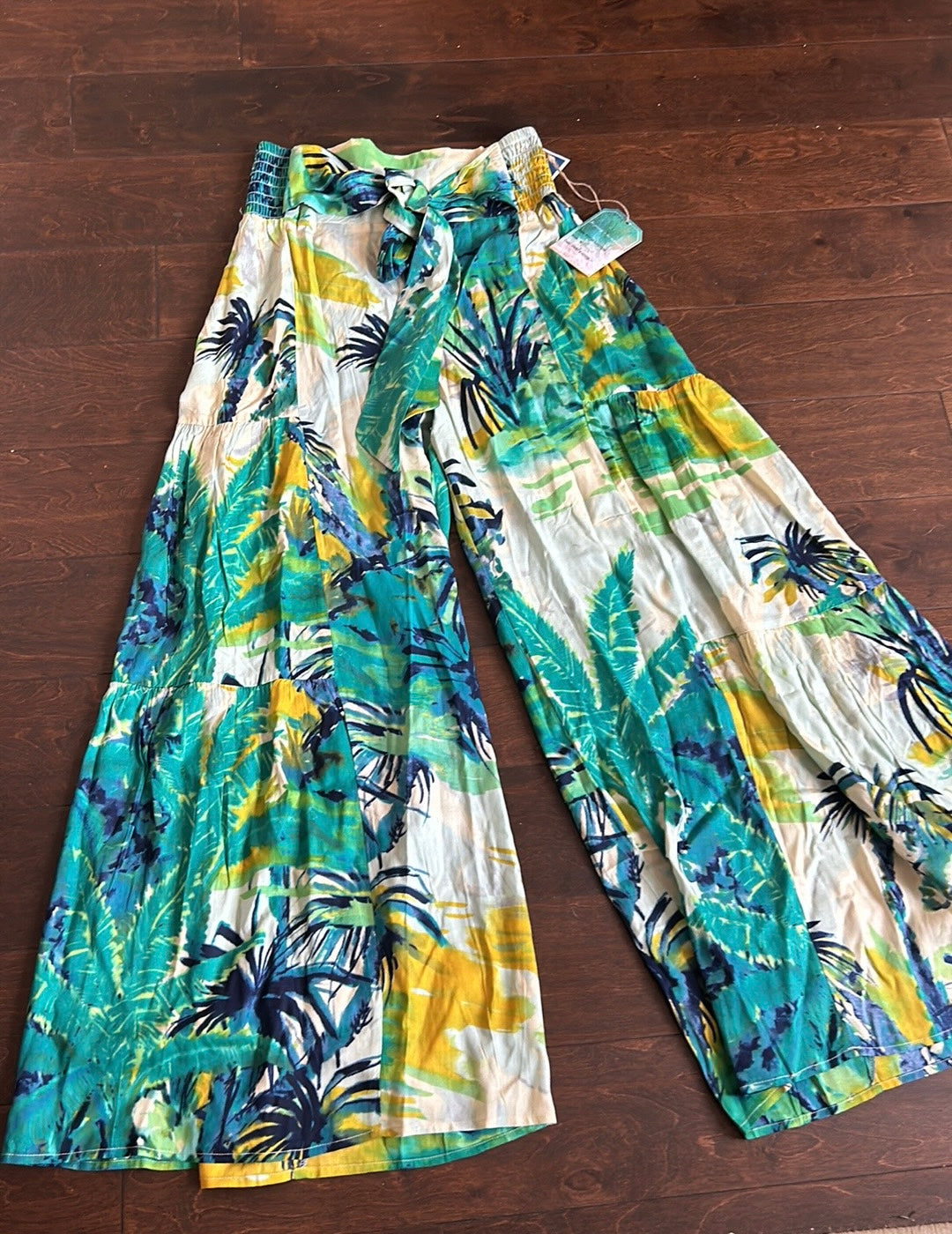 True Destinations Flare Pants Beach Coverup sz M New Tropical Palm Trees New