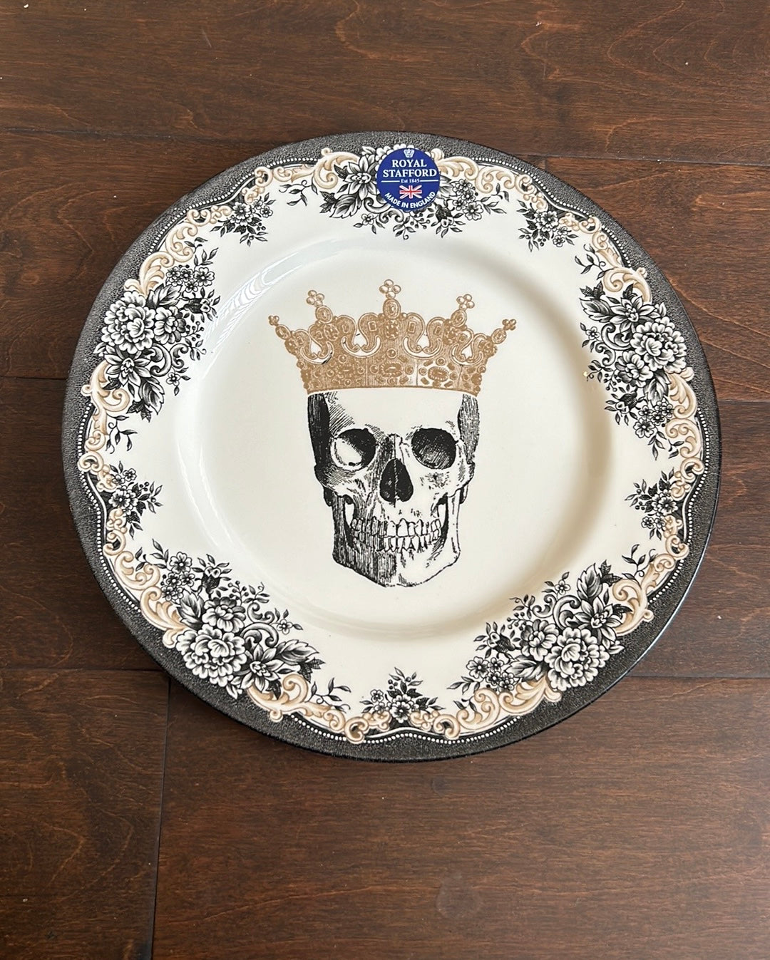 Royal Stafford set of 4 King Skull Dinner Plates New Halloween Victorian