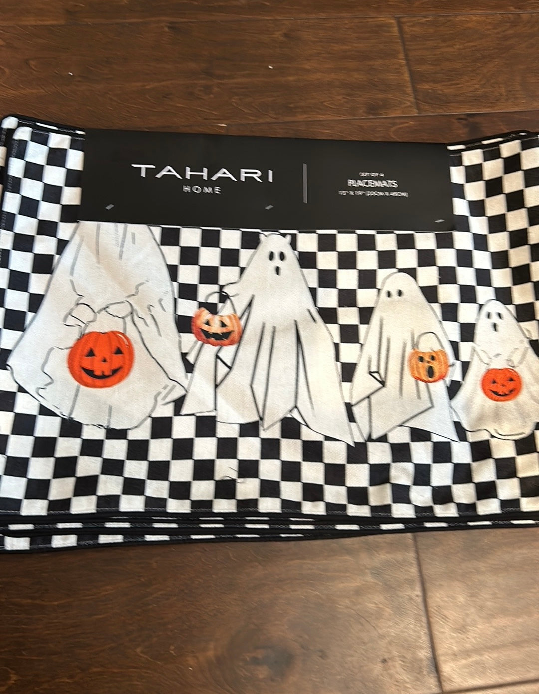 Tahari Set Of 4 Placemats New Ghost With Pumpkin Baskets Checkered