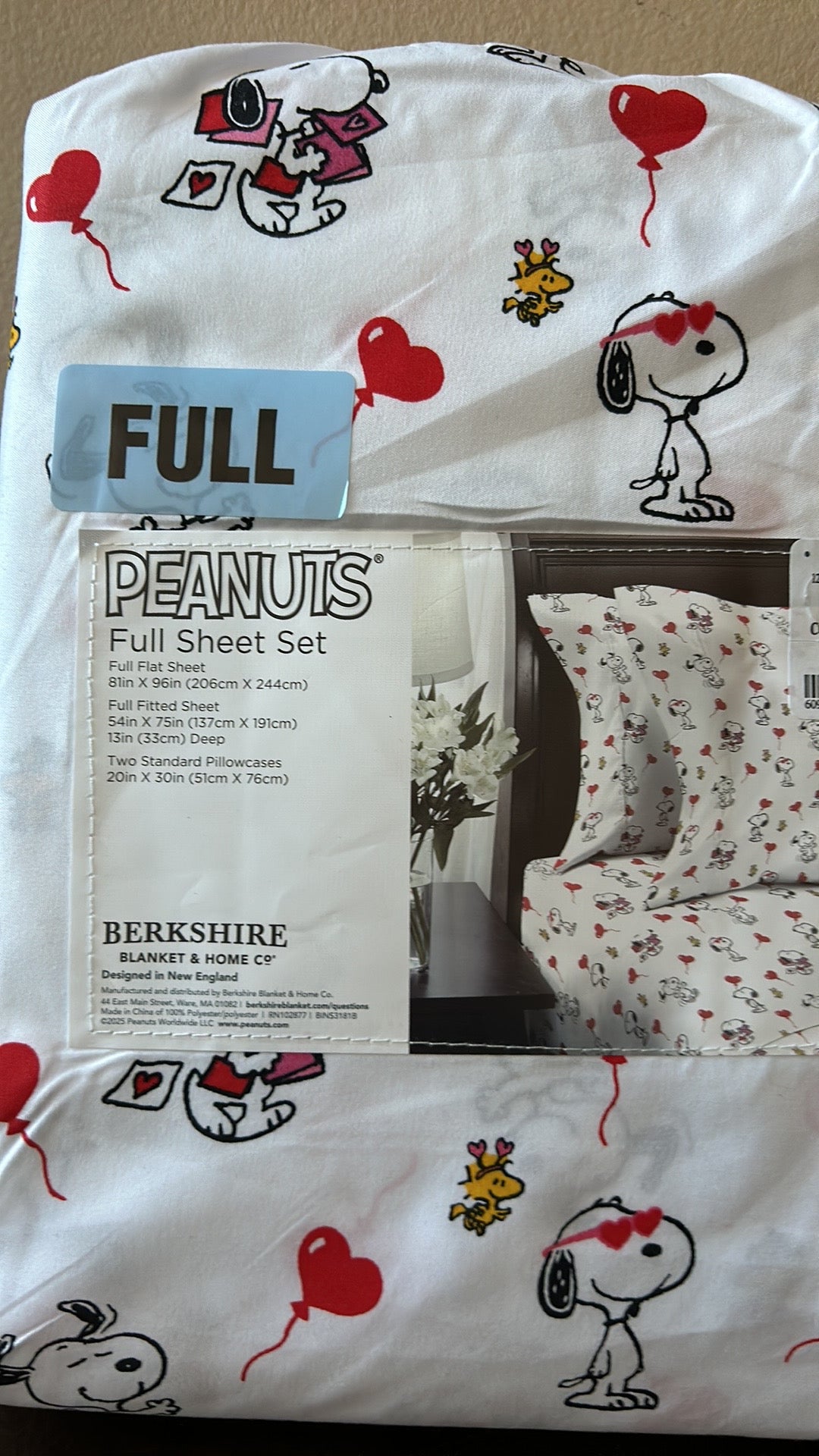 Snoopy Full  Sheet Set Valentines Day Red Heart Balloons New  Love Red Sunglasse