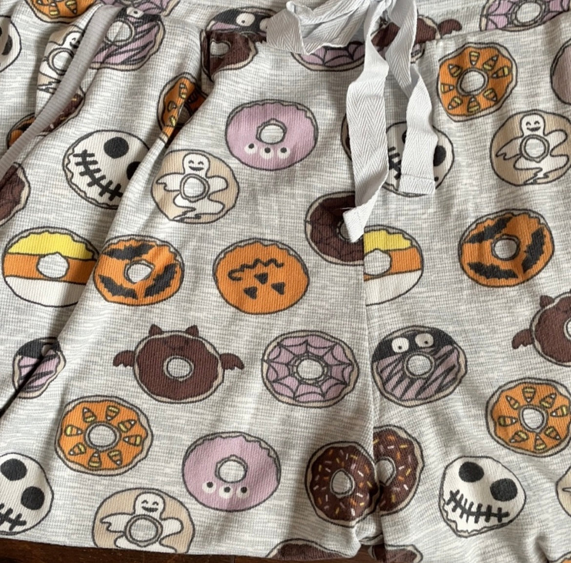 Jaclyn Smith Women’s Halloween pajama pants With Spooky Donuts