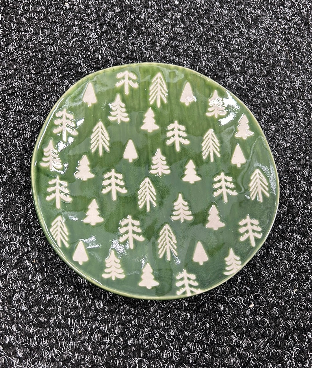 Eli Ana Christmas Trees Set Of 4 Dinner Plates Ceramic Round Green Glossy