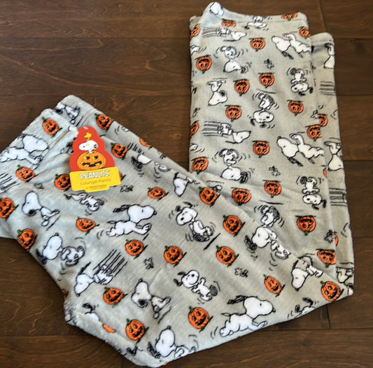 Peanuts womens Halloween Gray Snoopy Pumpkin Print Plush Pajama Pants New