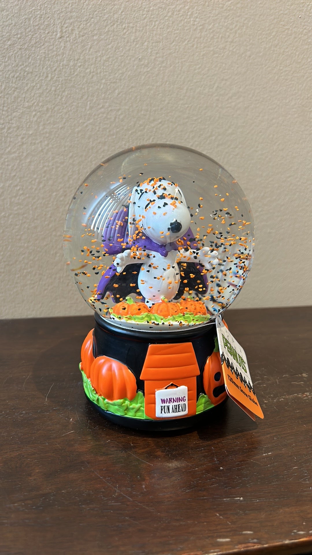 Snoopy Peanuts Halloween Musical Water Vampire Costume Snow globe 2024 New