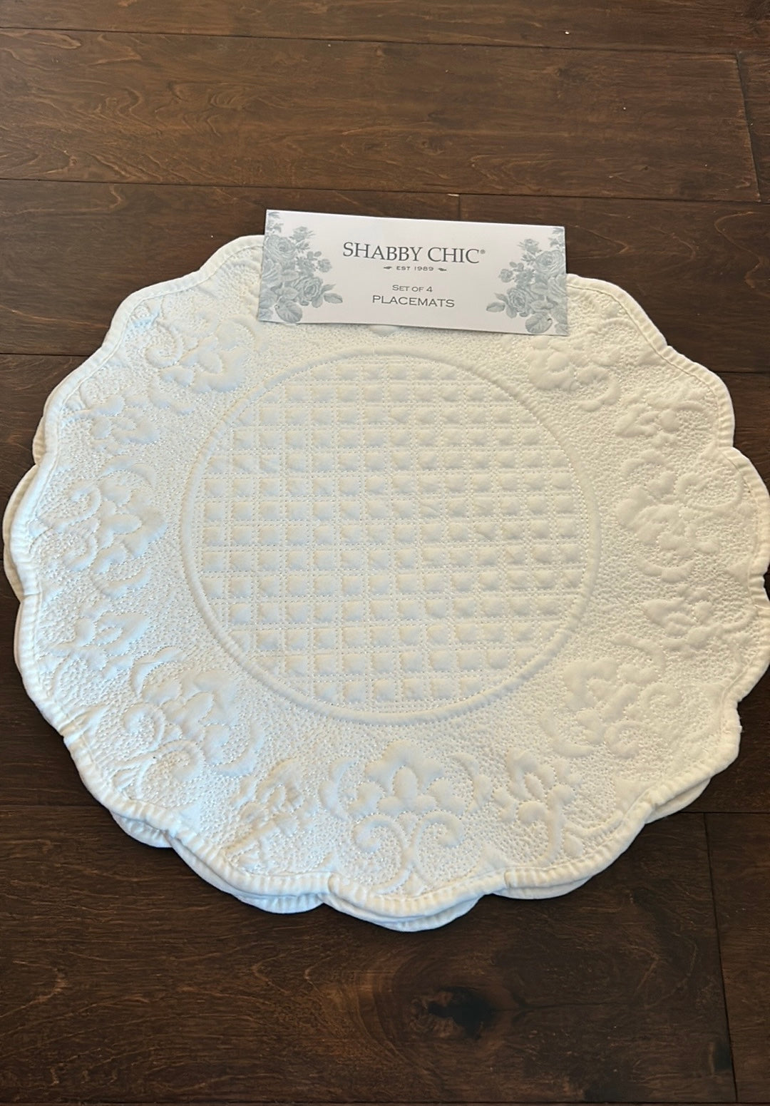 Shabby Chic Set Of 4 Quilted Placemats New Scalloped Off White