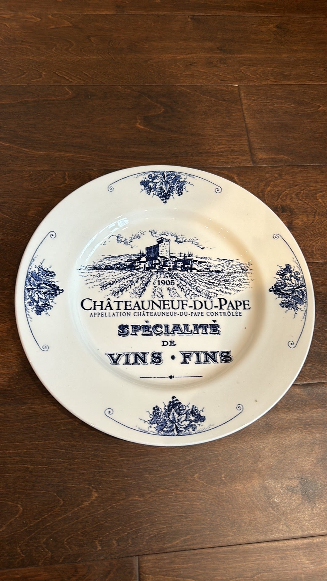 Royal Stafford Chateauneuf du Pape 11“ Dinner Plate Wine Themed Set Of 6 New