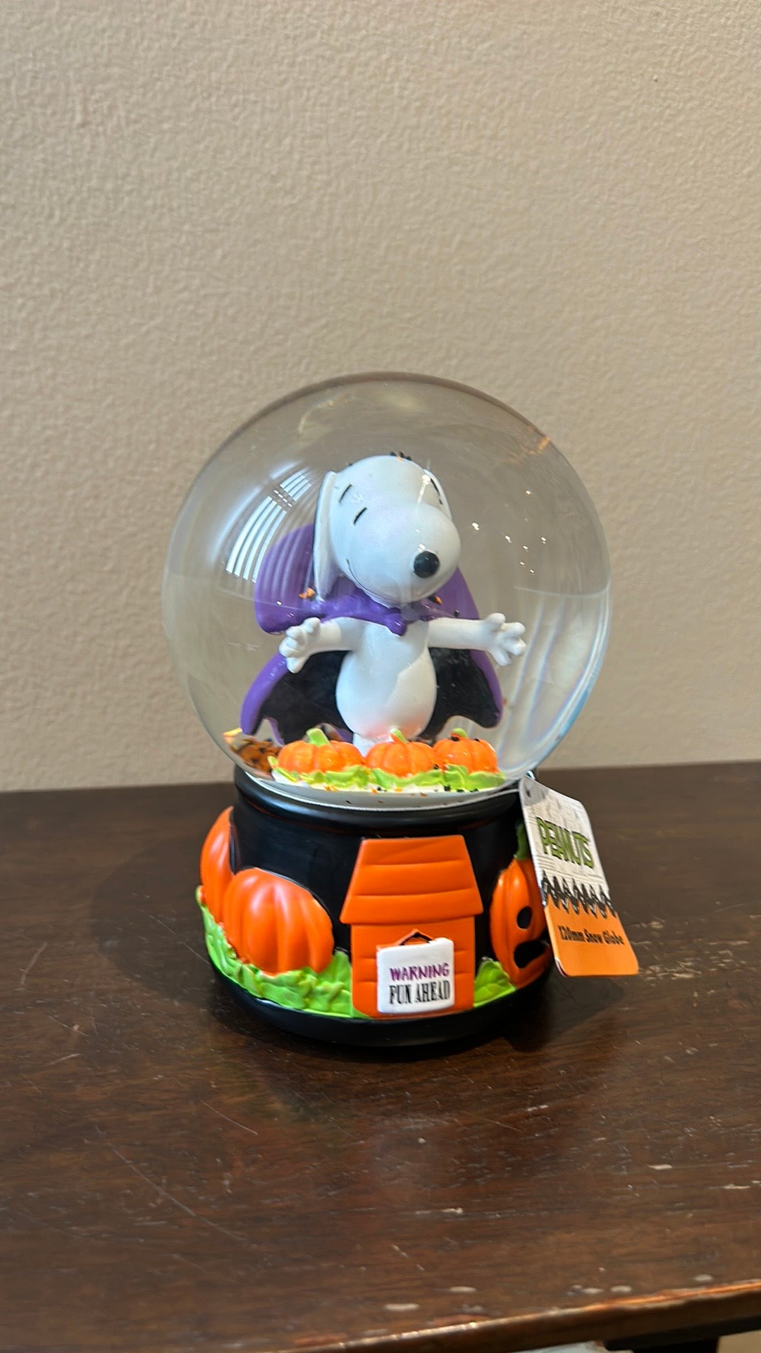 Snoopy Peanuts Halloween Musical Water Vampire Costume Snow globe 2024 New