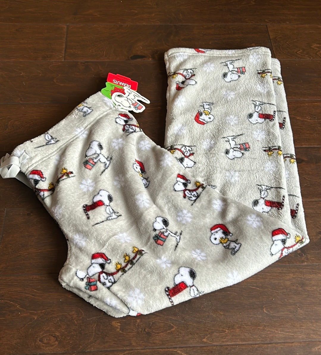 Peanuts womens Christmas Snoopy Plush Pajama Pants New Snowflakes Gifts