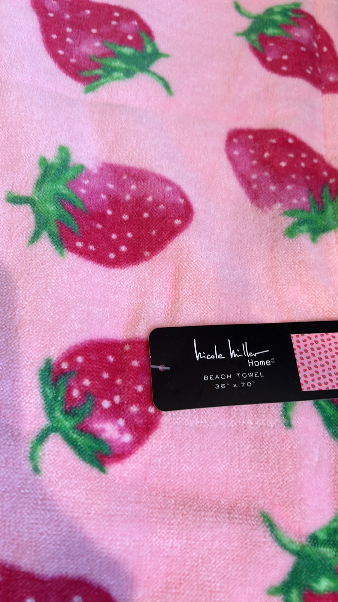 Nicole Miller Strawberry Print Towel 36”x70” Cotton New