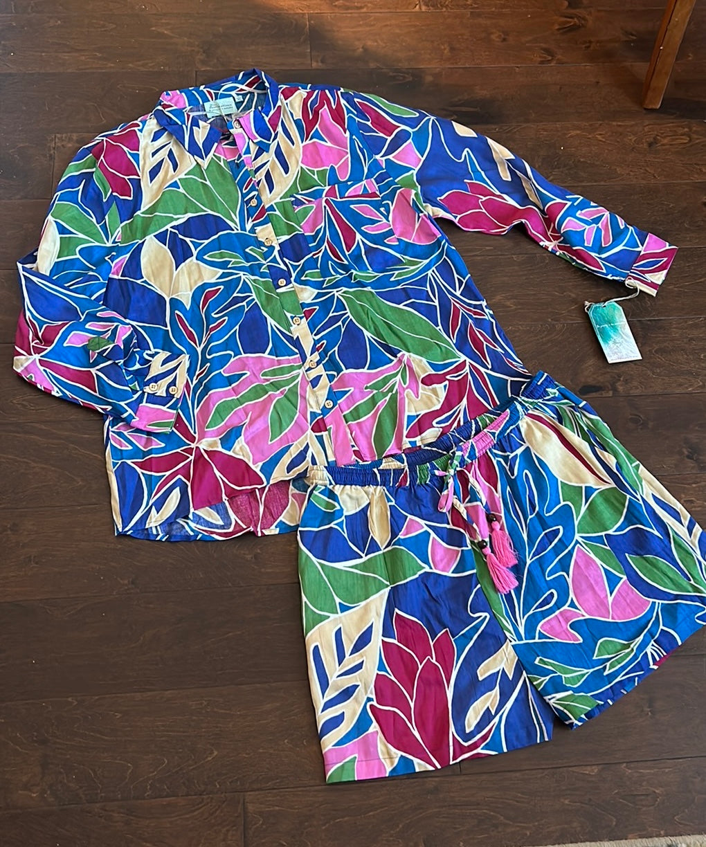 True Destinations Womens Swim Coord Set New Colorful Coverup Shirt Shorts