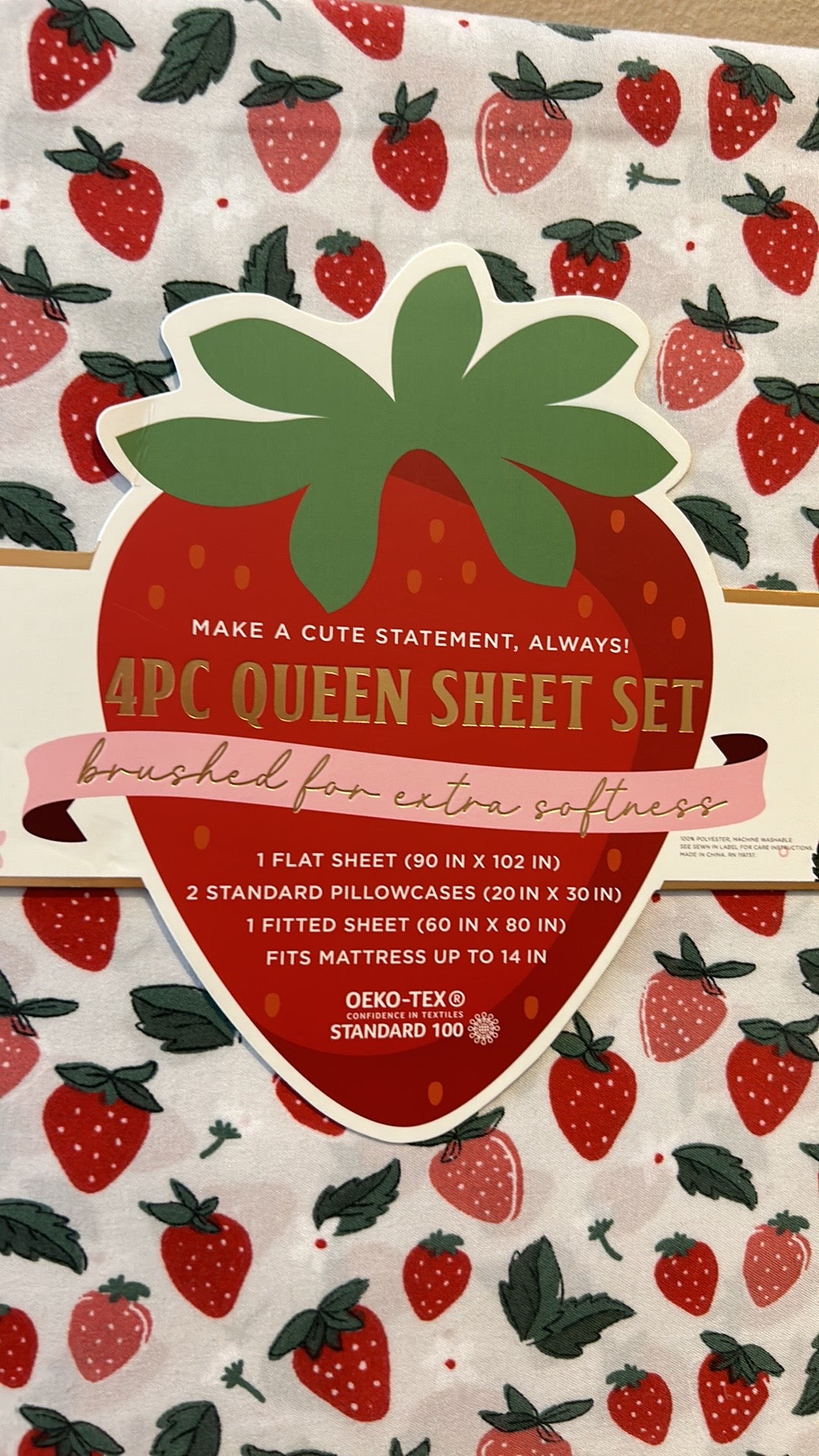 New Pink Red Strawberry Print Queen Sheet Set New