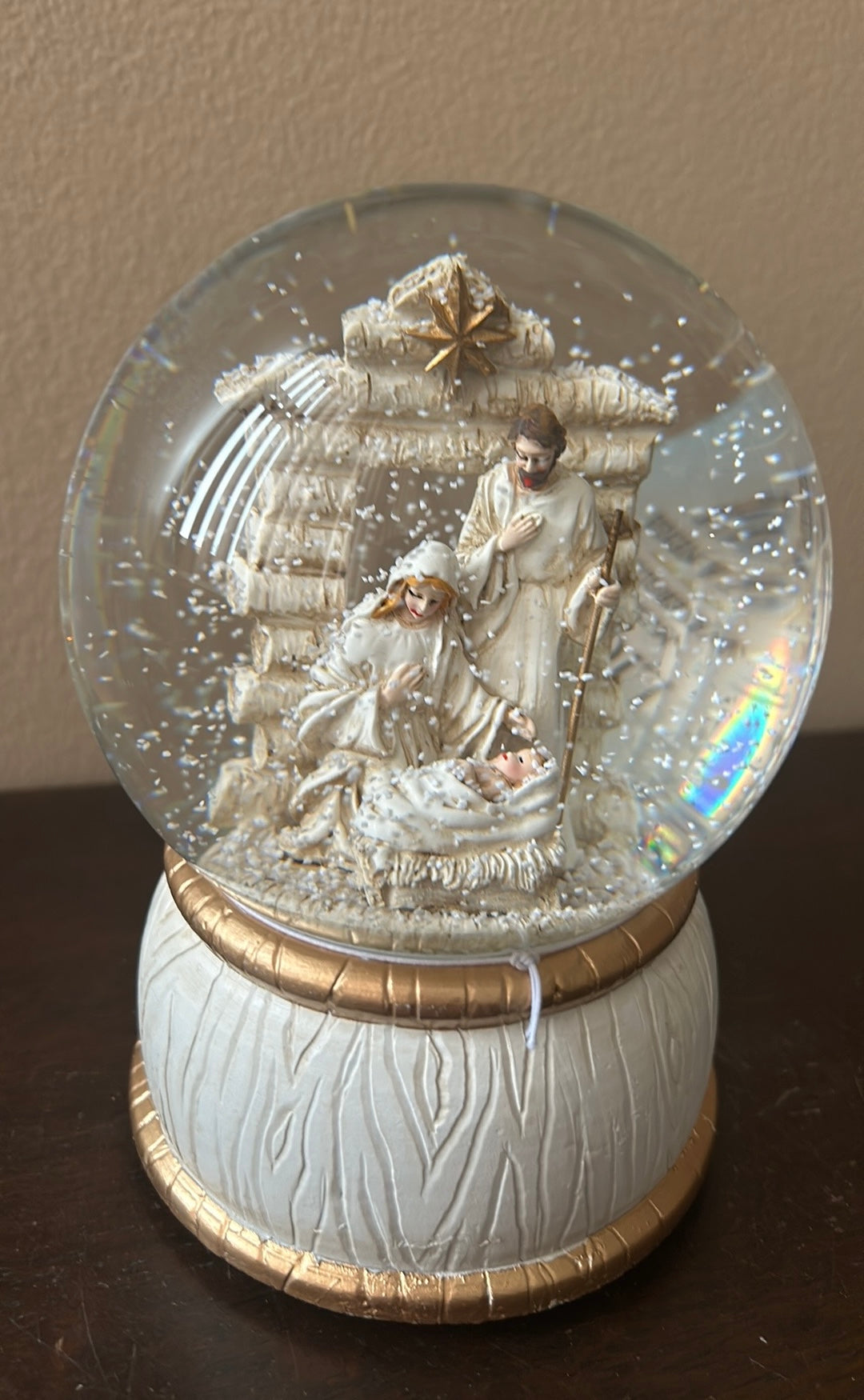 New Musical Christmas Nativity Scene Waterglobe Baby Jesus Holiday Gift