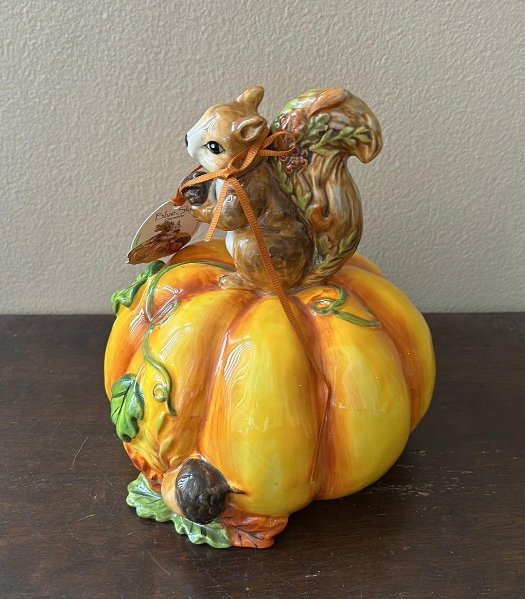 Blue Sky Clayworks Squirrel On Pumpkin fall Thanksgiving Figurine New Ceramic 8”